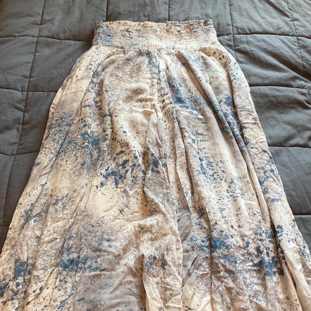 Extremely flared beach pants size small